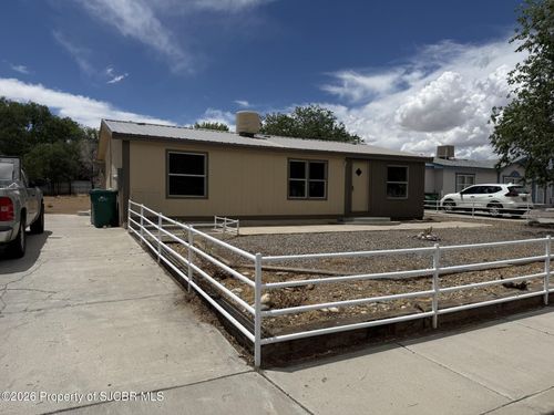 1409 Anna Ln, Farmington, NM, 87401-7282 | Card Image