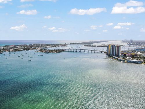 3420 Avenue H E, Riviera Beach, FL, 33404-2102 | Card Image