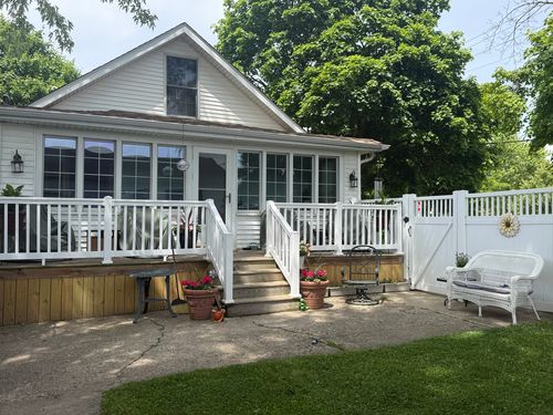 2701 Harrison Pl, Waukegan, IL, 60085-2414 | Card Image