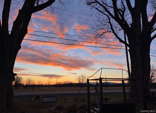 131 Route 82, Hudson, NY, 12534-4633 | Card Image