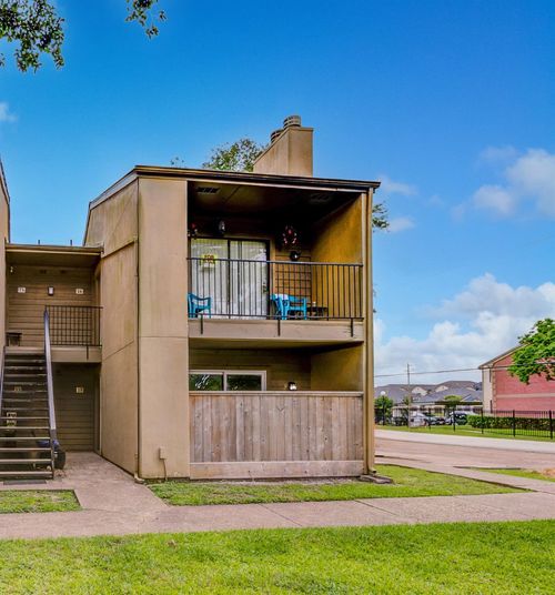 apt-15-3300 Pebblebrook Dr, Seabrook, TX, 77586-6049 | Card Image