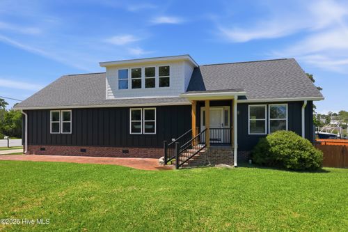 201 Mansfield Pkwy, Morehead City, NC, 28557-2721 | Card Image