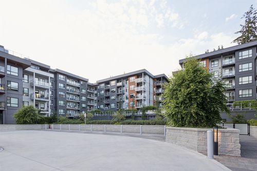 204-3596 Malsum Dr, North Vancouver, BC, V7G0B5 | Card Image
