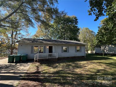 413 W Ormand Avenue, House other with 3 bedrooms, 2 bathrooms and null parking in Bessemer City NC | Image 1