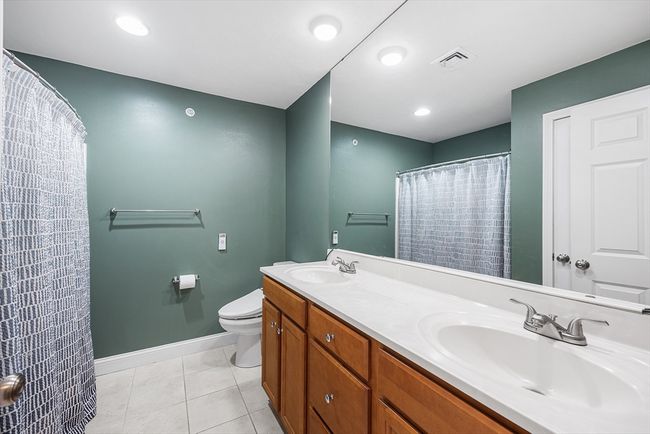 UNIT-28 - 22 Highland Rd, Condo with 3 bedrooms, 3 bathrooms and 2 parking in Raynham MA | Image 22