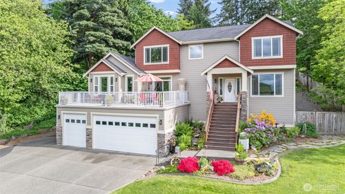 1024 12th Ave Sw, Puyallup, WA, 98371-7382 | Card Image