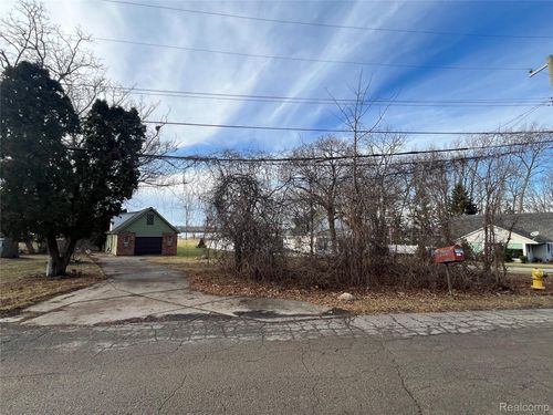 19826 Keith Avenue, Grosse Ile Township, MI, 48138 | Card Image