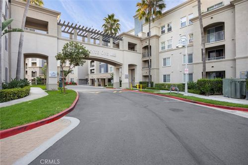 1404 Scholarship, Irvine, CA, 92612-5682 | Card Image