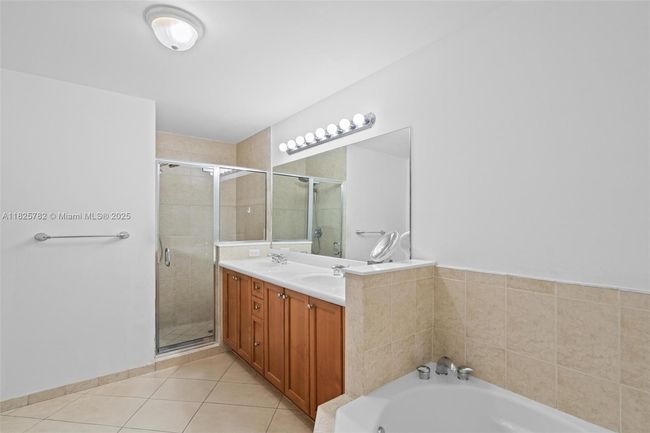 APT-507 - 8390 Sw 72 Nd Ave, Condo with 2 bedrooms, 2 bathrooms and null parking in Miami FL | Image 24