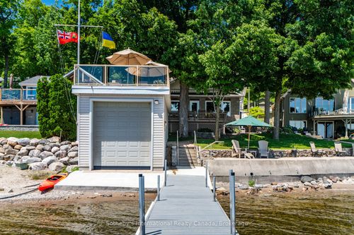 435 Mundys Bay Rd, Midland, ON, L4R5H1 | Card Image
