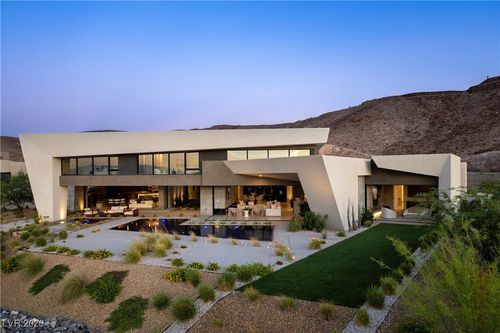 8 Chisel Crest Ct, Henderson, NV, 89012-7294 | Card Image