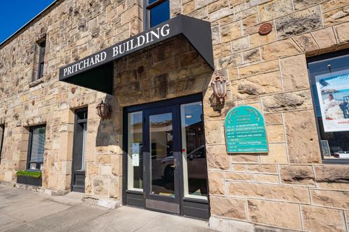 1104 Adams St, Saint Helena, CA, 94574-1164 | Card Image