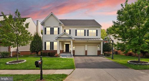 42669 Emperor Dr, BRAMBLETON, VA, 20148-7231 | Card Image