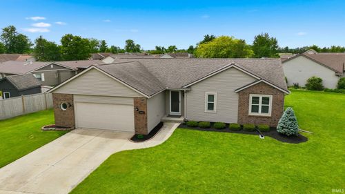 5021 Clovedale Dr, Woodburn, IN, 46797-9633 | Card Image