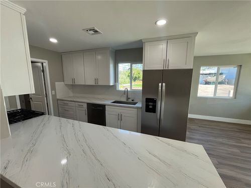 9335 Chimney Rock Ln, El Cajon, CA, 92021-2848 | Card Image