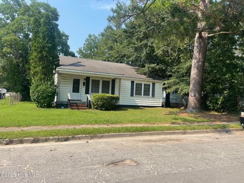 600 Dixon St, Kinston, NC, 28501-3016 | Card Image