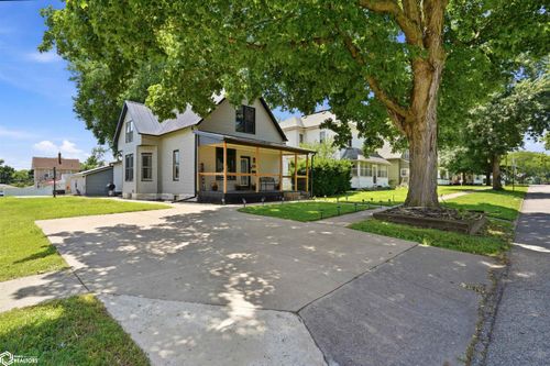 413 E Wheeler St, West Burlington, IA, 52655-1346 | Card Image