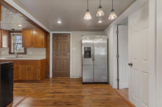 201 S 1 St St, House other with 3 bedrooms, 1 bathrooms and 6 parking in Tolono IL | Image 11