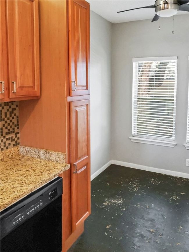 APT-206 - 2414 Longview St, Condo with 2 bedrooms, 2 bathrooms and 2 parking in Austin TX | Image 7