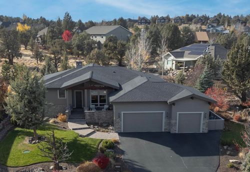 10466 Sundance Ln, Redmond, OR, 97756-7402 | Card Image