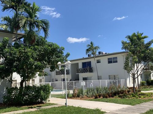 apt-44-3601 Van Buren St, Hollywood, FL, 33021-7483 | Card Image