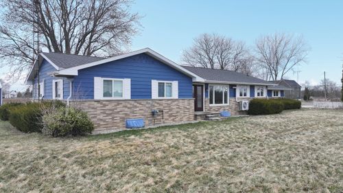 91 N Doran Rd, Imlay City, MI, 48444-9741 | Card Image