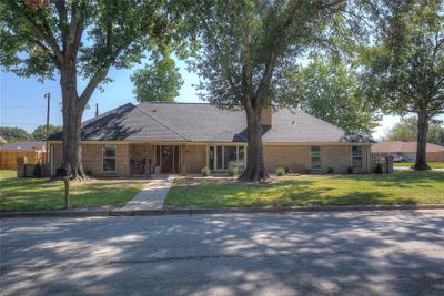 1612 Myrtle Drive, House other with 3 bedrooms, 2 bathrooms and null parking in Sulphur Springs TX | Image 1