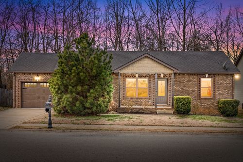 656 Deer Ridge Dr, Clarksville, TN, 37042-7064 | Card Image