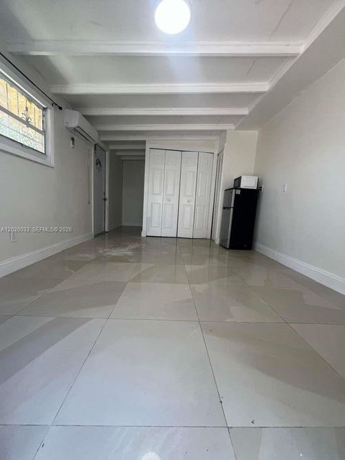 2-1629 Ne 177th St, North Miami Beach, FL, 33162-1403 | Card Image