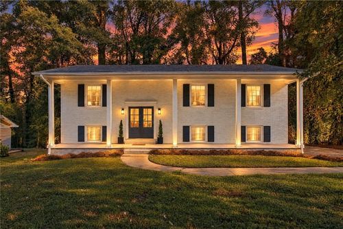 2131 Chevy Chase Ln, Decatur, GA, 30032-6122 | Card Image