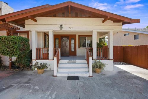 1239 La Presa Ave, Spring Valley, CA, 91977-4419 | Card Image