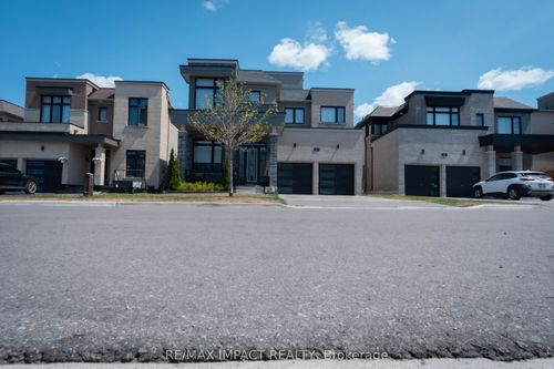 11 Larkin Lane, Bowmanville, ON, L1C4A7 | Card Image