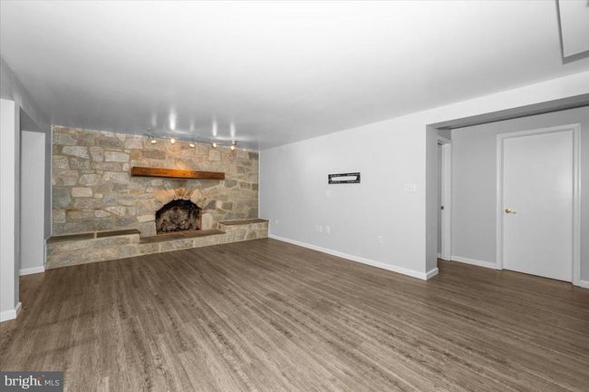 4211 Spring View Ct, House other with 5 bedrooms, 5 bathrooms and null parking in Jefferson MD | Image 24
