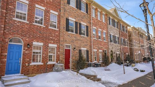 6 Oxfordshire Lane, Kitchener, ON, N2H0B4 | Card Image