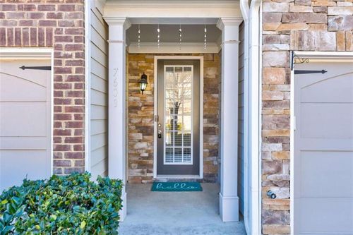 7601 Summer Berry Ln, Lithonia, GA, 30038-7157 | Card Image