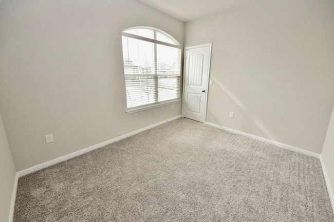 UNIT-5 - 1701 Logan Dr, Townhouse with 3 bedrooms, 2 bathrooms and null parking in Round Rock TX | Image 22