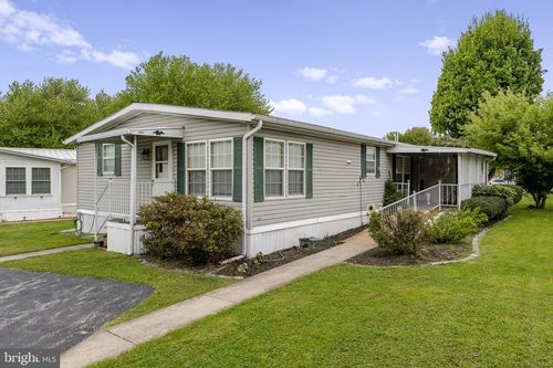 21 Jake Dr, Ronks, PA, 17572-9557 | Card Image