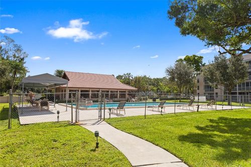 307-1911 Sabal Palm Drive, Davie, FL, 33324 | Card Image