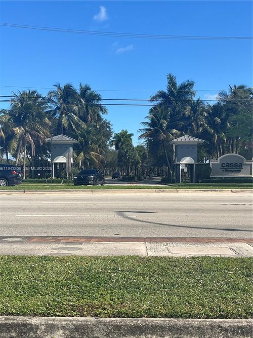 3417 Nw 13th St, Lauderhill, FL, 33311-8327 | Card Image