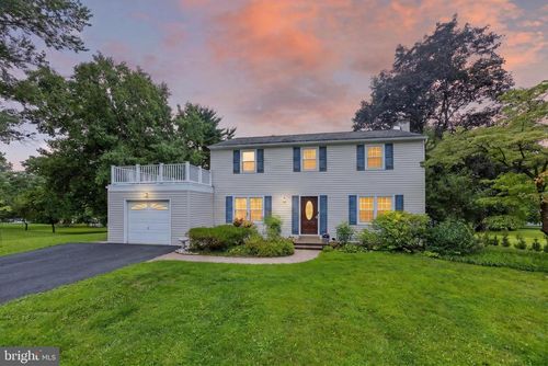 330 Huffman Dr, EXTON, PA, 19341-2126 | Card Image
