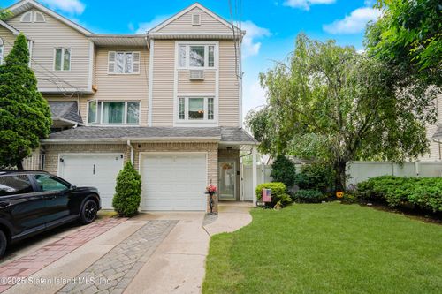 123 Cardiff Street, Staten Island, NY, 10312 | Card Image