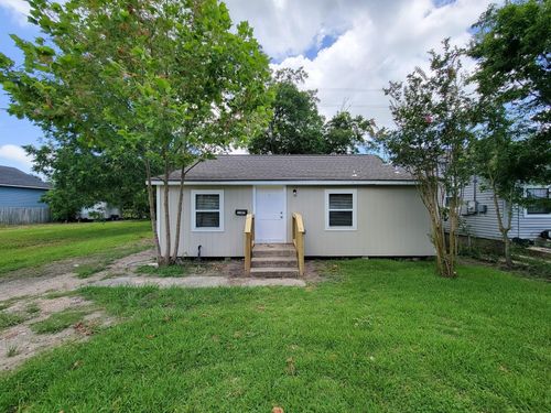 1107 Roosevelt St, La Marque, TX, 77568-4130 | Card Image
