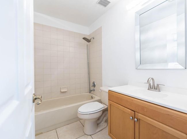 6408 Sandy Bank Ter, Condo with 3 bedrooms, 3 bathrooms and null parking in Riviera Beach FL | Image 23