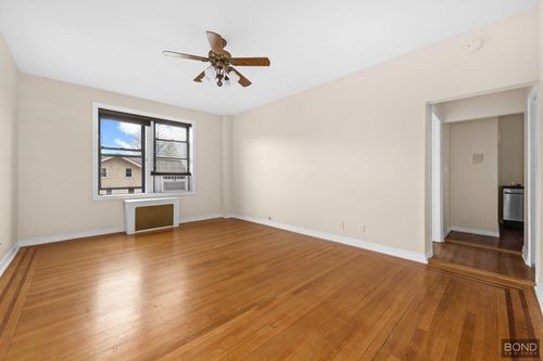 2d-8402 Beverly Rd, Kew Gardens, NY, 11415-2115 | Card Image