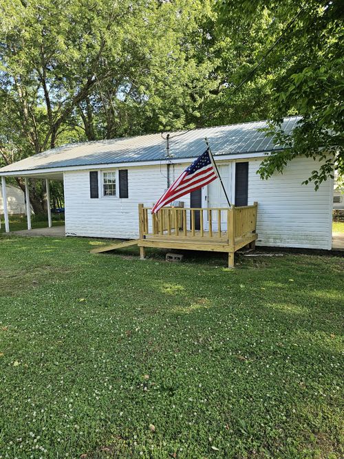 219 Vine Cir, Loretto, TN, 38469-2381 | Card Image