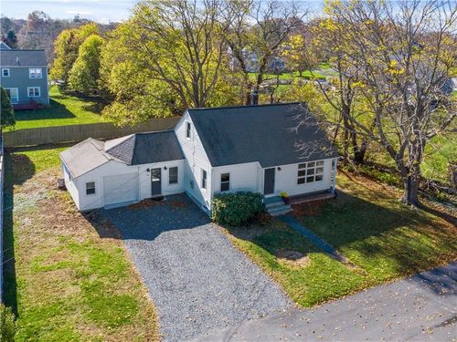 96 Jo Anne Ave, Portsmouth, RI, 02871-2320 | Card Image