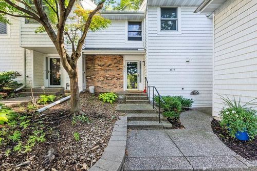 8775 Basswood Rd, Eden Prairie, MN, 55344-7403 | Card Image