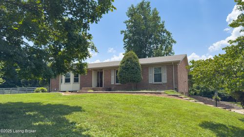 914 Peaceful Way, Shepherdsville, KY, 40165-7853 | Card Image