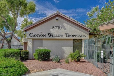 2101 - 5710 E Tropicana Avenue, Condo with 2 bedrooms, 2 bathrooms and null parking in Las Vegas NV | Image 3