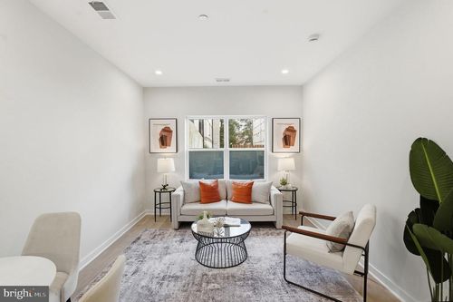 t2-2606 41st Street Nw, WASHINGTON, DC, 20007 | Card Image